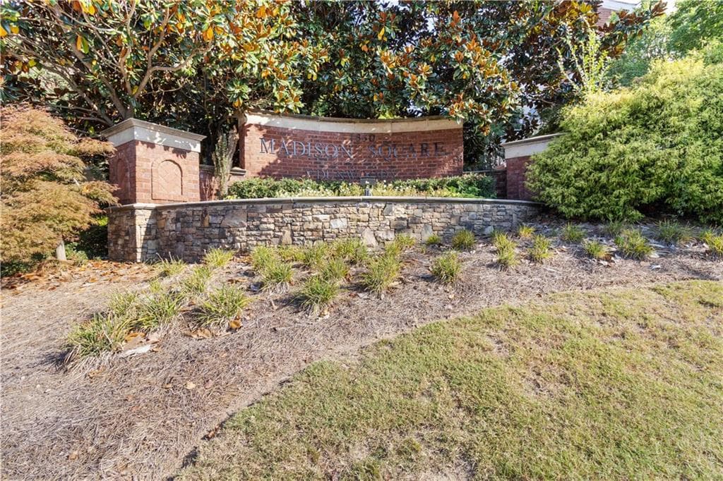 1 bedroom, 1 bathroom, 727 sq ft condominium sold at 1850 Cotillion Drive 3202, Atlanta, GA 30338