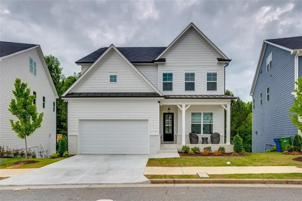 3 bedroom, 3 bathroom, 4,007 sq ft single family residence sold at 1994 Drew Drive, Atlanta, GA 30318