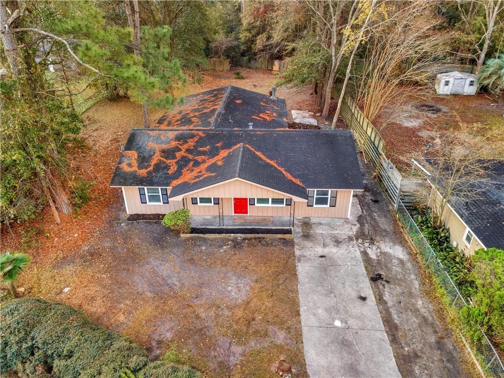 4 bedroom, 2 bathroom, 2,060 sq ft single family residence under contract at 701 Lee Road, Hinesville, GA 31313 — photo 3