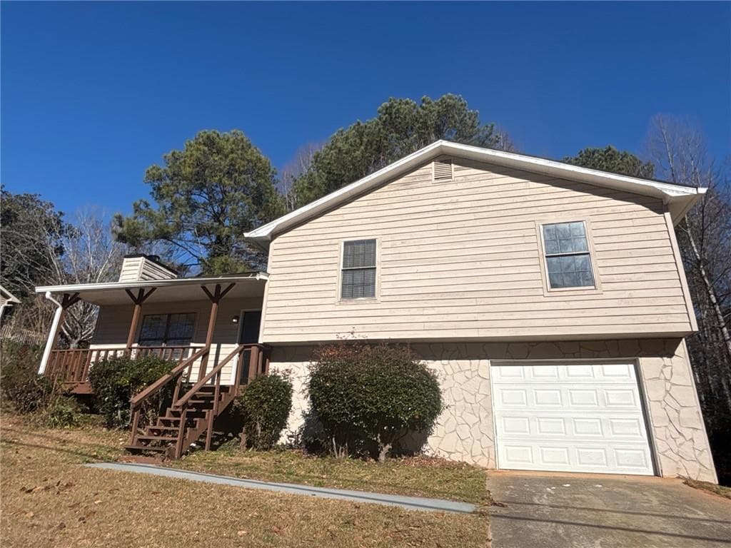 3 bedroom, 2 bathroom, 1,663 sq ft single family residence sold at 2656 Del Ridge Drive, Douglasville, GA 30135