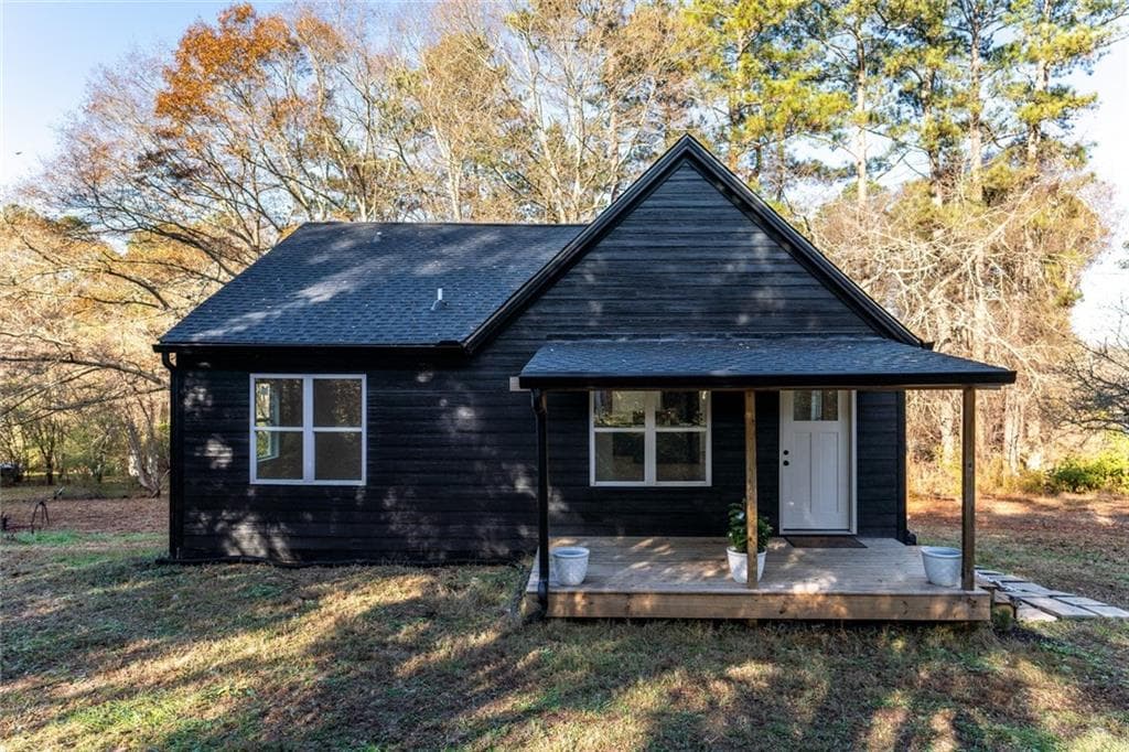2 bedroom, 1 bathroom single family residence sold at 5125 Kent Rock Road, Loganville, GA 30052