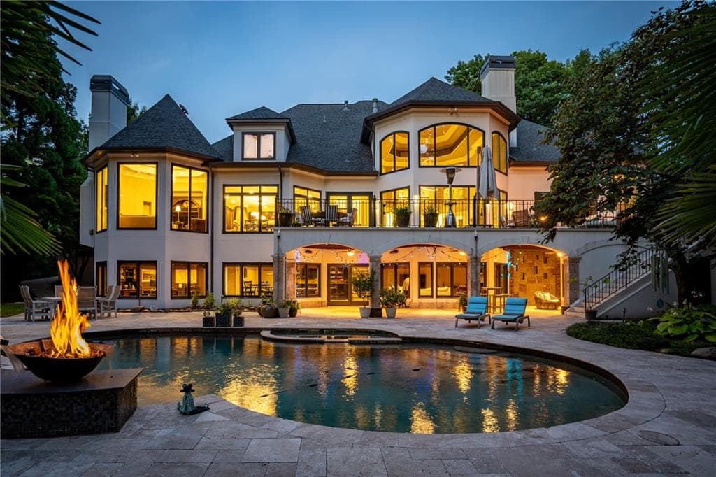 6 bedroom, 9 bathroom, 11,355 sq ft single family residence sold at 6092 Carlisle Lane, Alpharetta, GA 30022