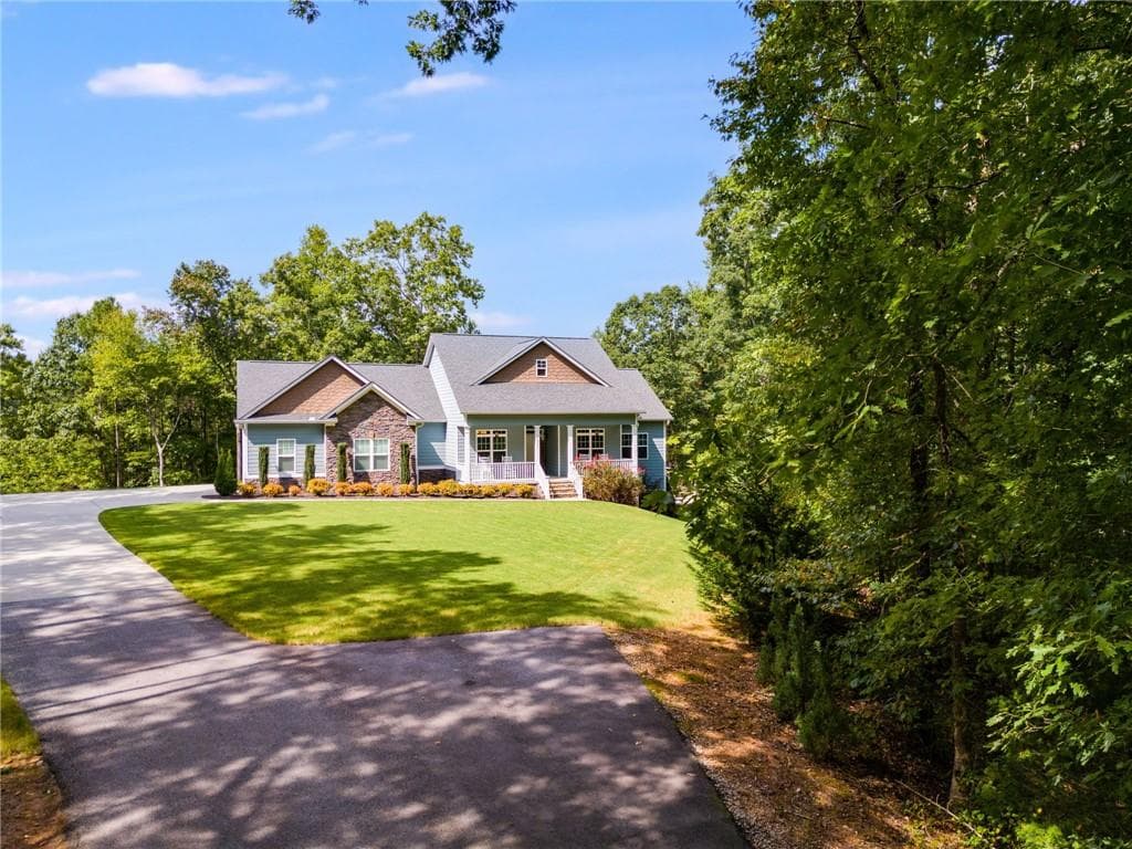 4 bedroom, 4 bathroom single family residence sold at 5917 N Helton Road, Villa Rica, GA 30180