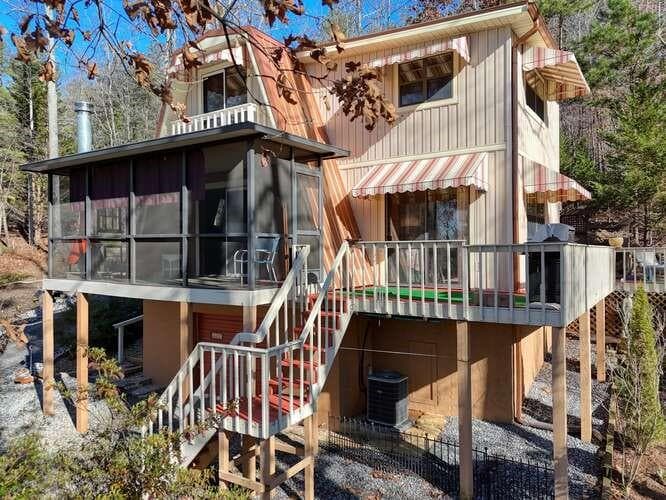 2 bedroom, 2 bathroom single family residence sold at 109 Sandy Lane, Blairsville, GA 30512