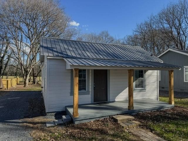 2 bedroom, 1 bathroom single family residence sold at 107 Fairview Drive, Cartersville, GA 30120