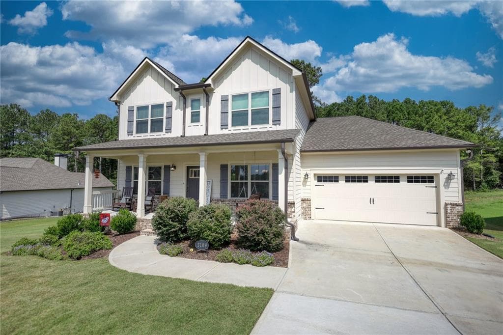 4 bedroom, 3 bathroom, 2,597 sq ft single family residence sold at 3109 Bentley Farms Drive, Loganville, GA 30052