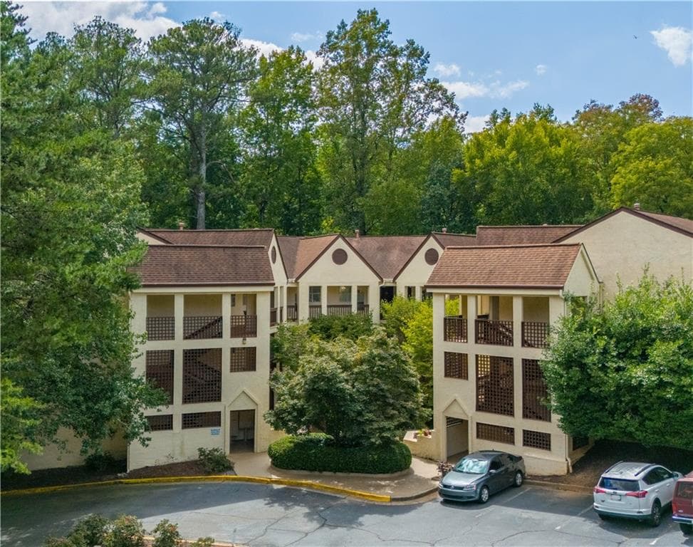 484 Sherman Way, Decatur, GA 30033 — most recent listing photo