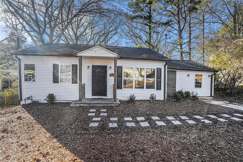 3 bedroom, 2 bathroom single family residence sold at 1093 Oakland Drive, Atlanta, GA 30310