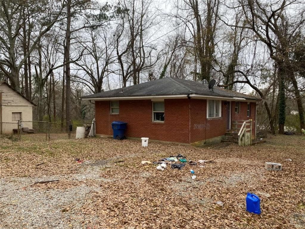 3 bedroom, 1 bathroom single family residence sold at 4443 Flat Shoals Parkway, Decatur, GA 30034