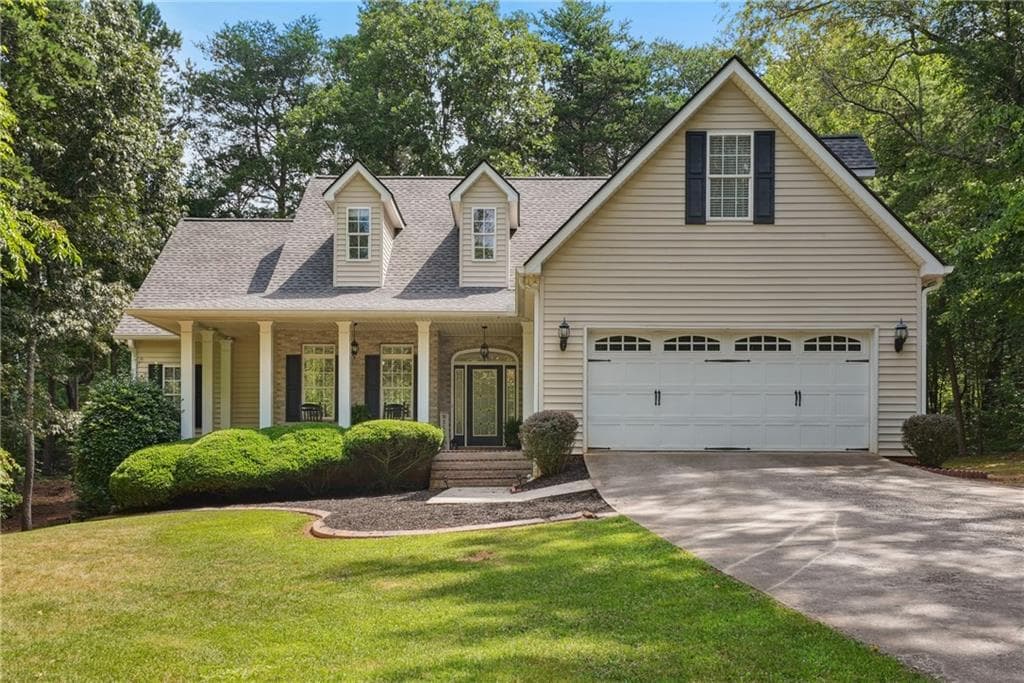 5 bedroom, 4 bathroom single family residence sold at 234 Settlers Point Drive, Clarkesville, GA 30523