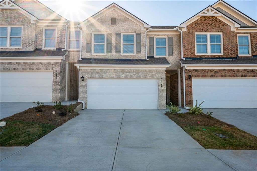 4 bedroom, 3 bathroom, 1,854 sq ft townhouse for rent at 3437 High Quest Lane Danielson, Snellville, GA 30039 for $2,434 a month