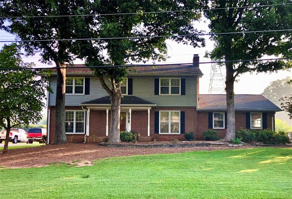 2504 Kingsglen Court, Dunwoody, GA 30360 — most recent listing photo