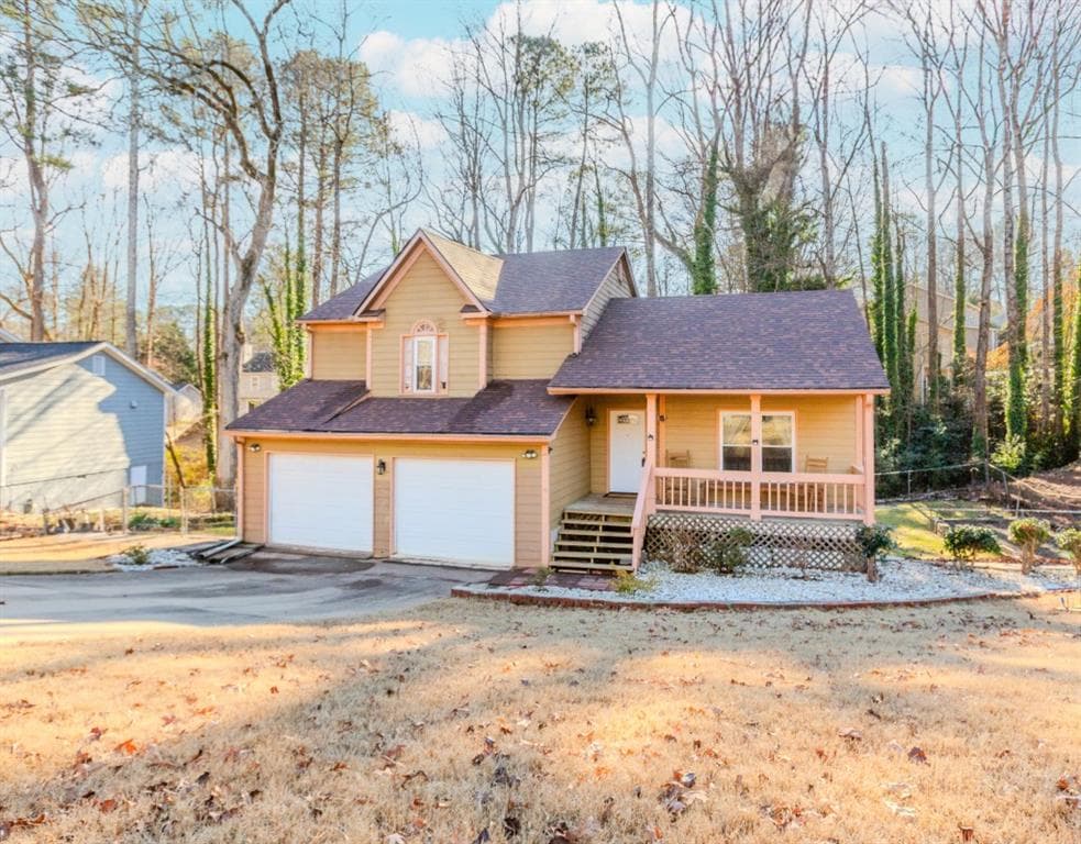 3 bedroom, 3 bathroom single family residence sold at 84 Jousters Lane, Lawrenceville, GA 30044
