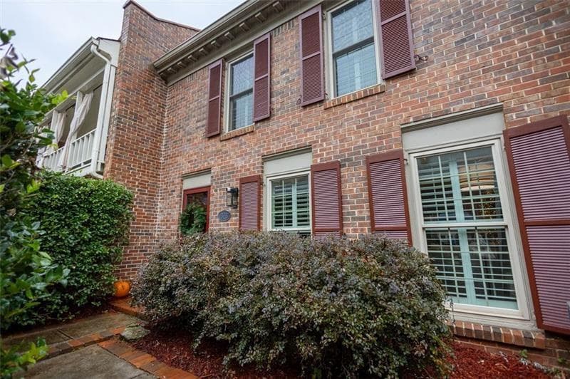323 The Chace, Sandy Springs, GA 30328 — most recent listing photo