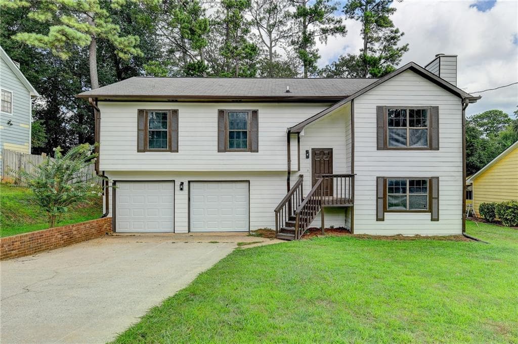 5 bedroom, 3 bathroom single family residence sold at 1428 Brandon Square, Lawrenceville, GA 30044