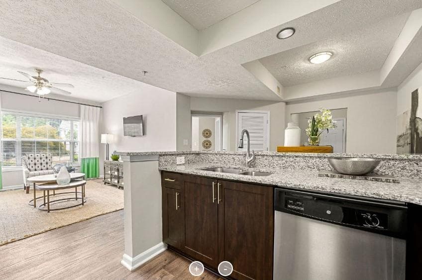 1 bedroom, 1 bathroom, 581 sq ft apartment for rent at 7150 W Peachtree Dunwoody Road 0728, Atlanta, GA 30328 for $1,325 a month — photo 1 of 38