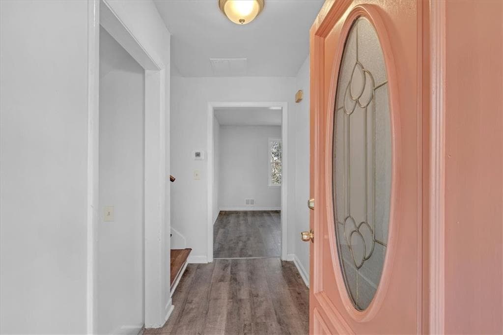 4 bedroom, 2 bathroom, 1,734 sq ft single family residence for sale at 2080 Bluffton Way, Decatur, GA 30035 — photo 8