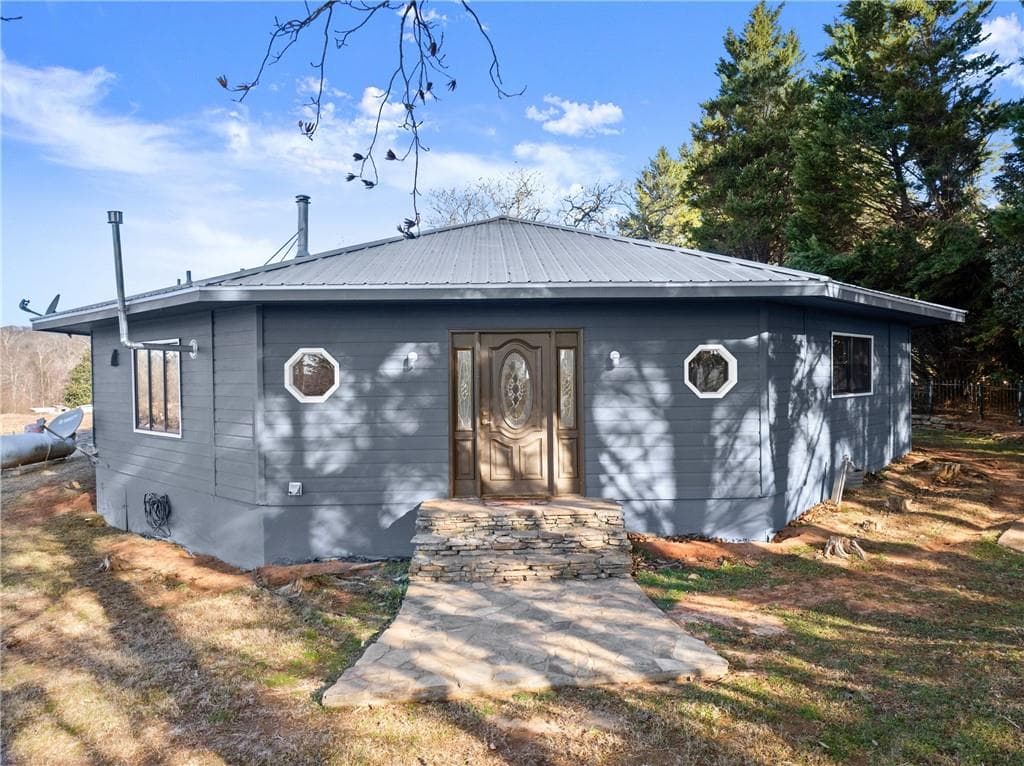1855 Dooley Road, Clarkesville, GA 30523 — most recent listing photo
