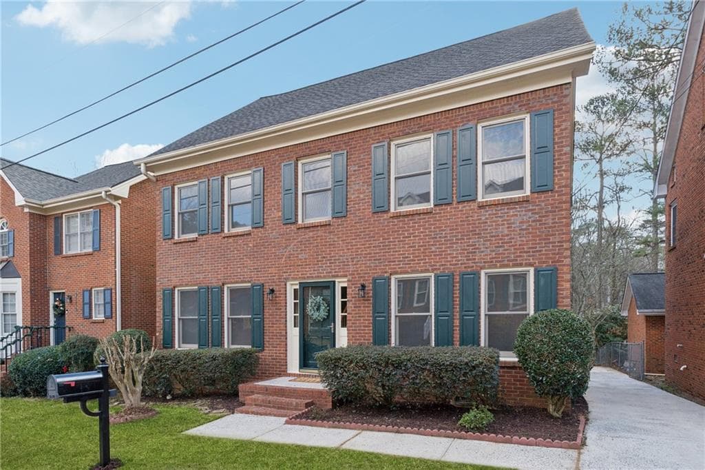 3 bedroom, 3 bathroom, 2,674 sq ft single family residence sold at 3182 Henderson Walk, Atlanta, GA 30340