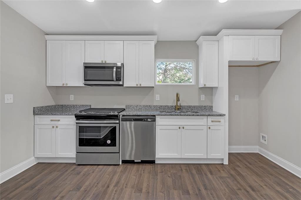 3 bedroom, 2 bathroom, 1,400 sq ft single family residence under contract at 1794 SPRING Street, Conyers, GA 30012 — photo 7
