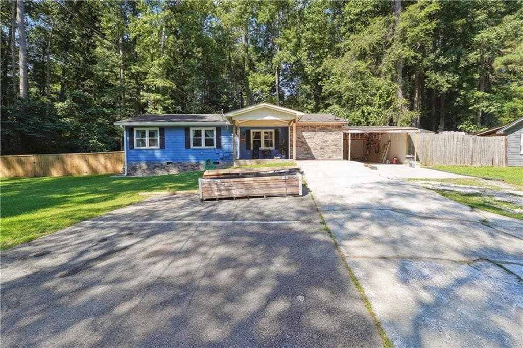 3 bedroom, 1 bathroom, 1,252 sq ft single family residence sold at 447 Hillcrest Road, Lilburn, GA 30047
