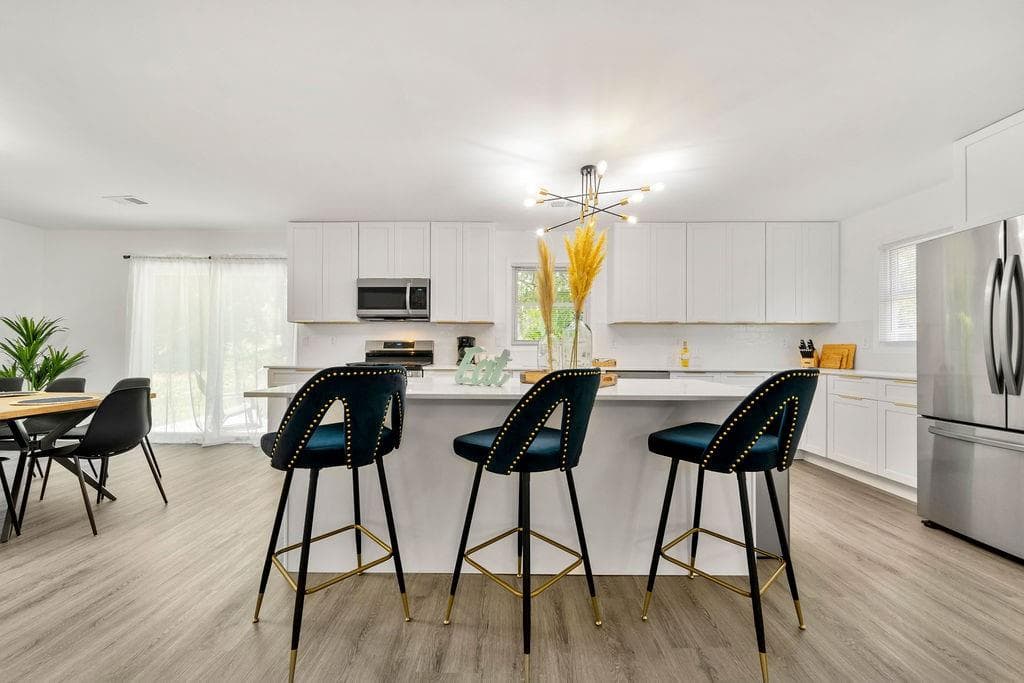3685 Manhattan Drive, Decatur, GA 30034 — most recent listing photo