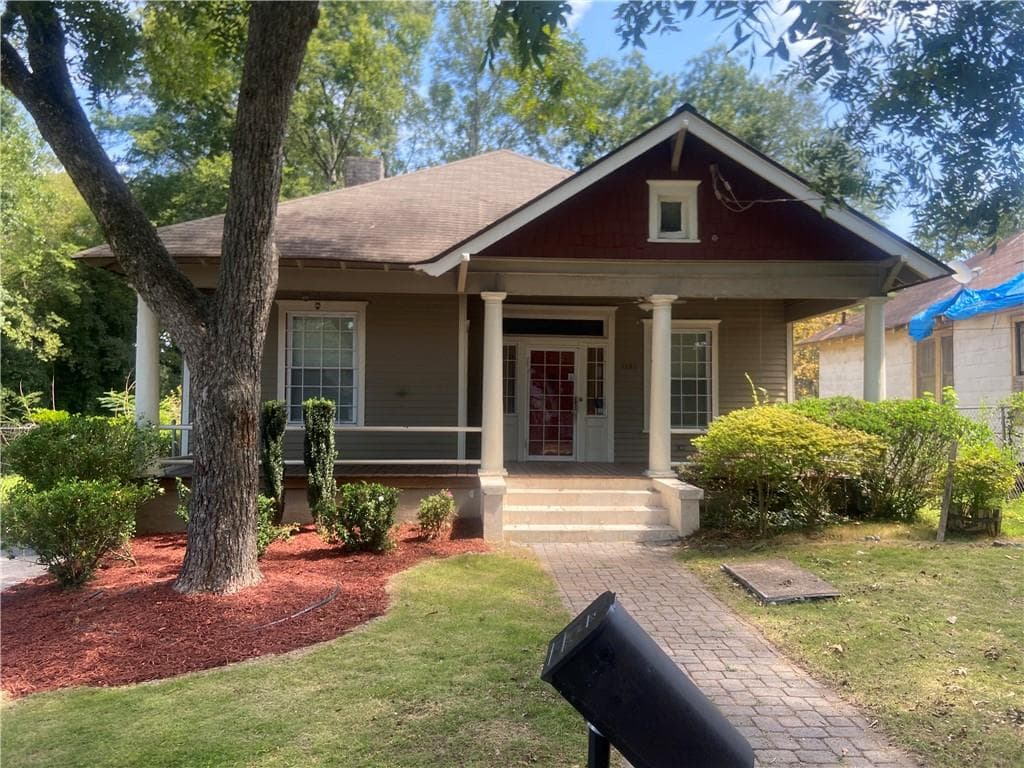 5 bedroom, 3 bathroom, 3,169 sq ft single family residence sold at 1123 Arlington Avenue, Atlanta, GA 30310