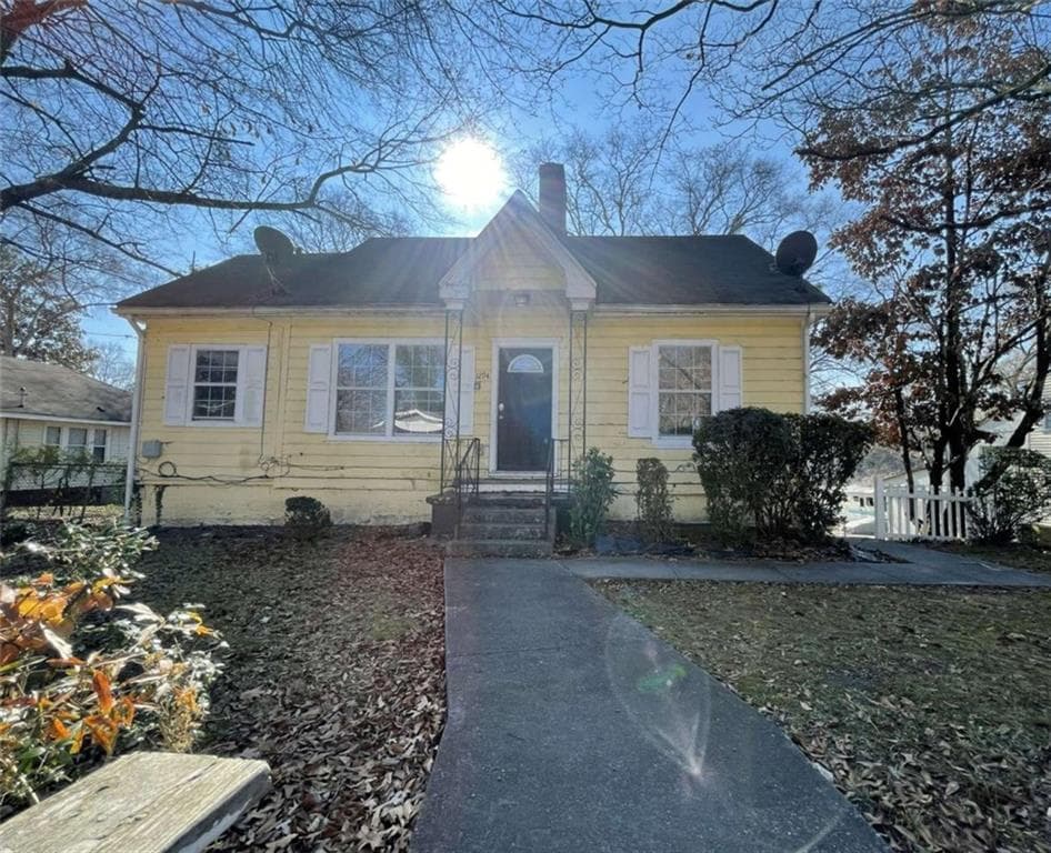 3 bedroom, 1 bathroom, 1,240 sq ft single family residence sold at 1294 N Avenue, Atlanta, GA 30318