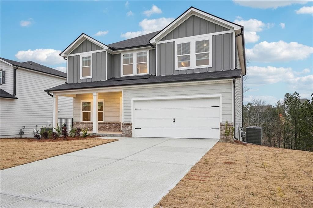 4 bedroom, 3 bathroom, 2,345 sq ft single family residence under contract at 220 Proust Circle, Dallas, GA 30132 — photo 3