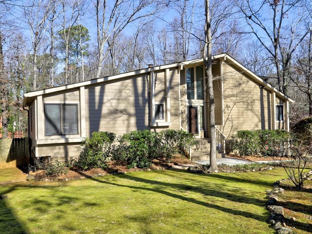 1550 Oak Creek Drive, Marietta, GA 30066 — most recent listing photo