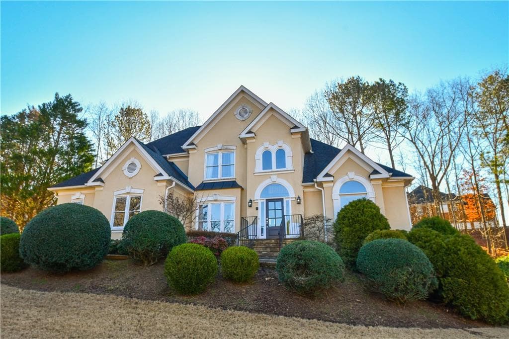 4 bedroom, 4 bathroom single family residence sold at 605 Rose Creek Circle, Duluth, GA 30097