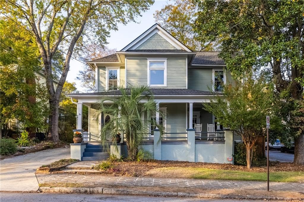 4 bedroom, 3 bathroom single family residence sold at 1284 Druid Place, Atlanta, GA 30307