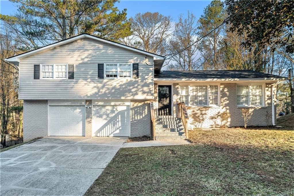 3 bedroom, 2 bathroom single family residence sold at 820 SAN MIGUEL Drive, Stone Mountain, GA 30083