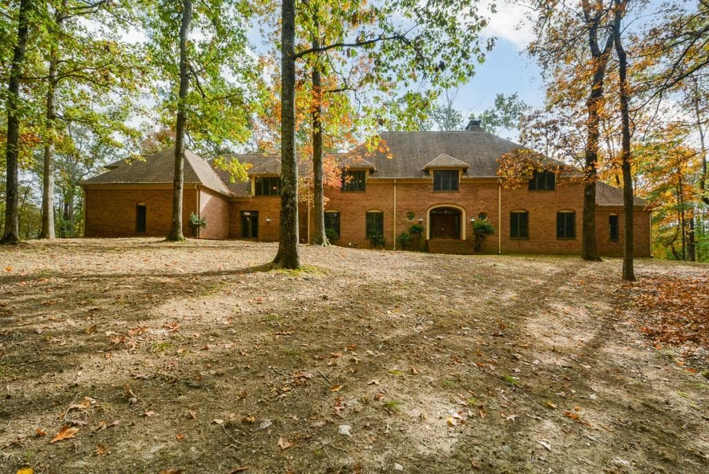 115 Russell Road, Roswell, GA 30075 — most recent listing photo