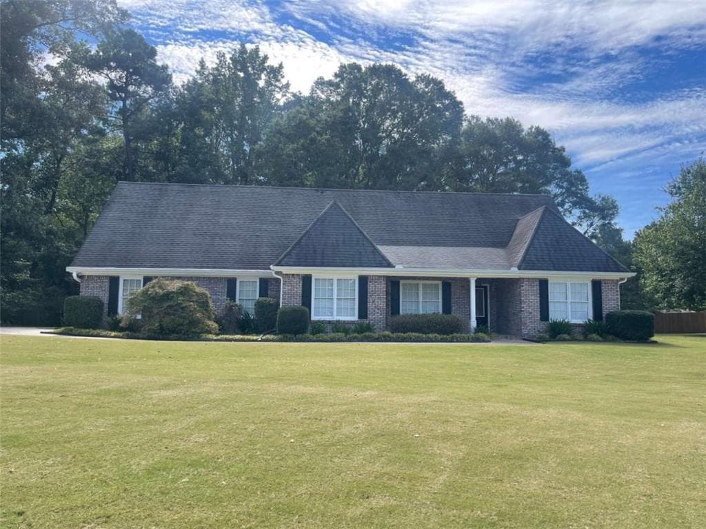 4 bedroom, 3 bathroom single family residence sold at 130 Fiddle Creek, Social Circle, GA 30025