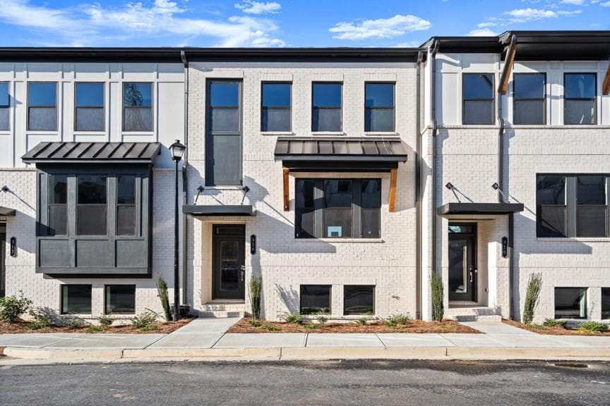 4 bedroom, 4 bathroom townhouse sold at 314 Cornett Way, Lawrenceville, GA 30046