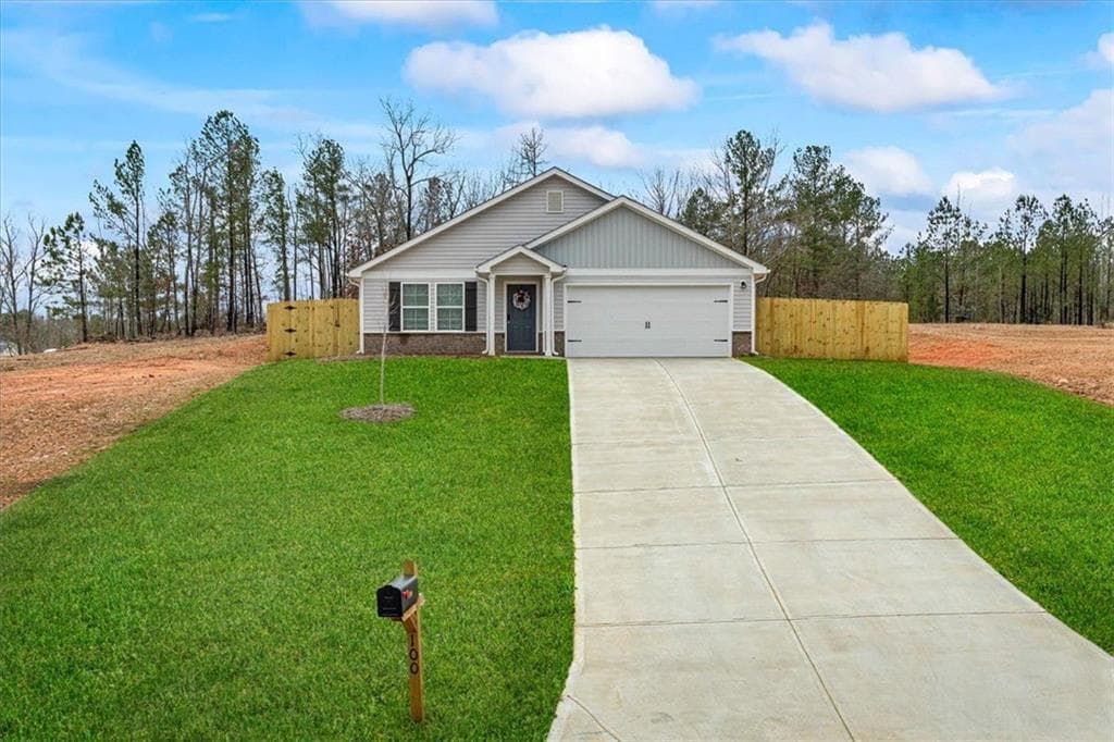 4 bedroom, 2 bathroom single family residence sold at 100 Red Oak Drive, Barnesville, GA 30204