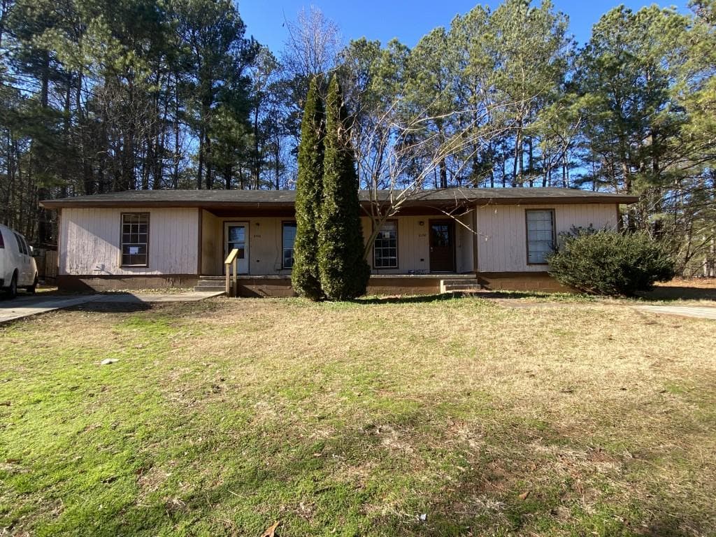 duplex sold at 6104 Oakwood Circle, Covington, GA 30014