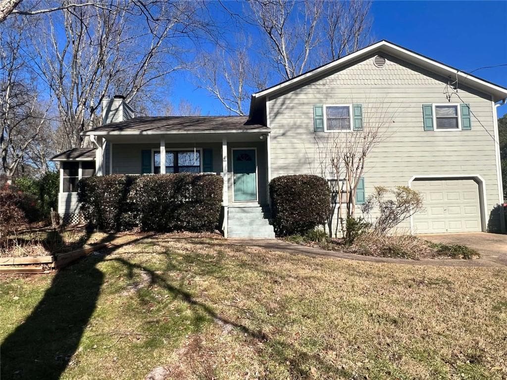 3 bedroom, 2 bathroom, 2,048 sq ft single family residence sold at 4549 Bedford Place, Douglasville, GA 30135