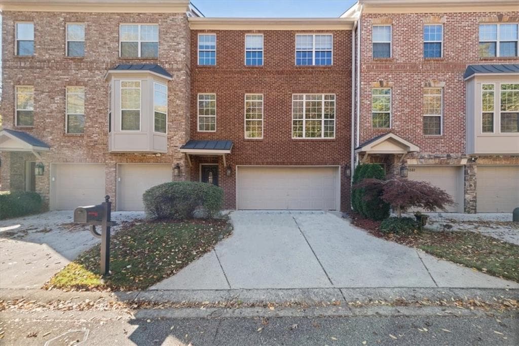 4 bedroom, 4 bathroom, 3,093 sq ft townhouse sold at 5579 Julian Place, Atlanta, GA 30342