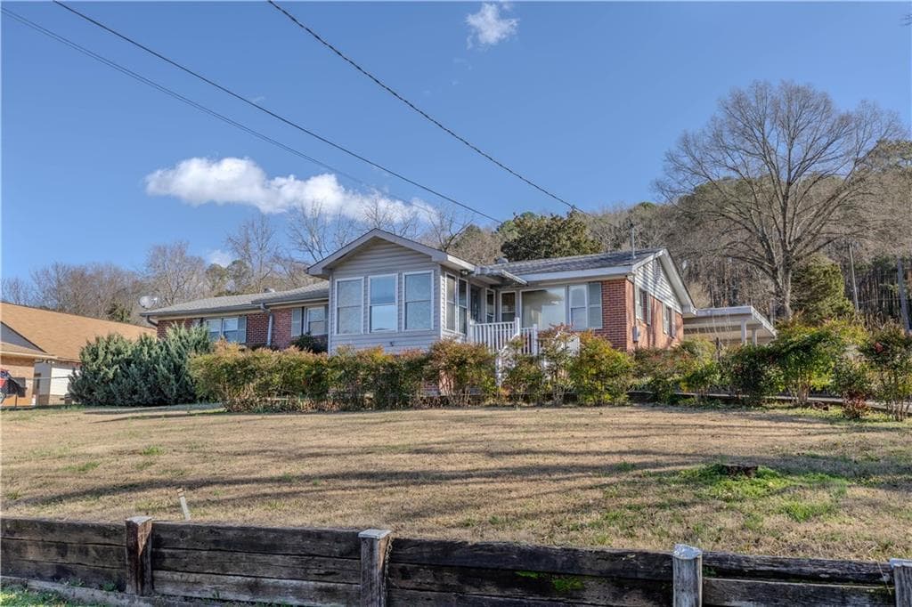 3 bedroom, 2 bathroom, 165 sq ft single family residence sold at 239 Flora Avenue, Rome, GA 30161