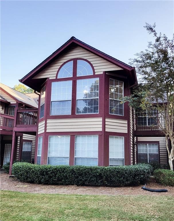 2 bedroom, 2 bathroom, 880 sq ft condominium sold at 1305 Red Deer Way 1305, Johns Creek, GA 30022
