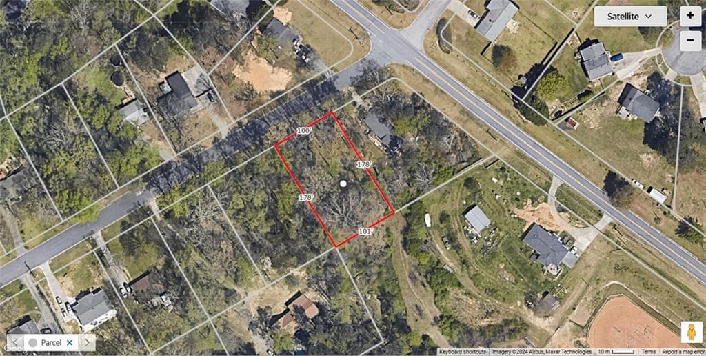 1352 Sommerset Drive, Lawrenceville, GA 30043 — most recent listing photo