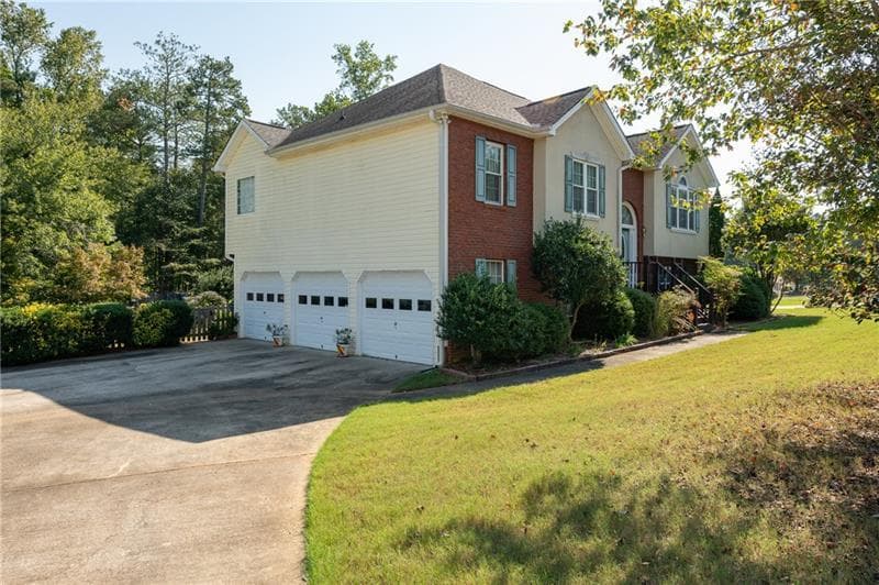 5 bedroom, 3 bathroom single family residence sold at 4171 High Country Drive, Douglasville, GA 30135