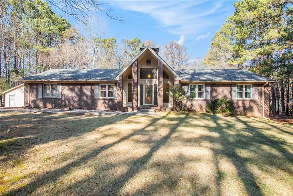 3 bedroom, 2 bathroom, 2,255 sq ft single family residence sold at 4852 Brownsville Road, Powder Springs, GA 30127