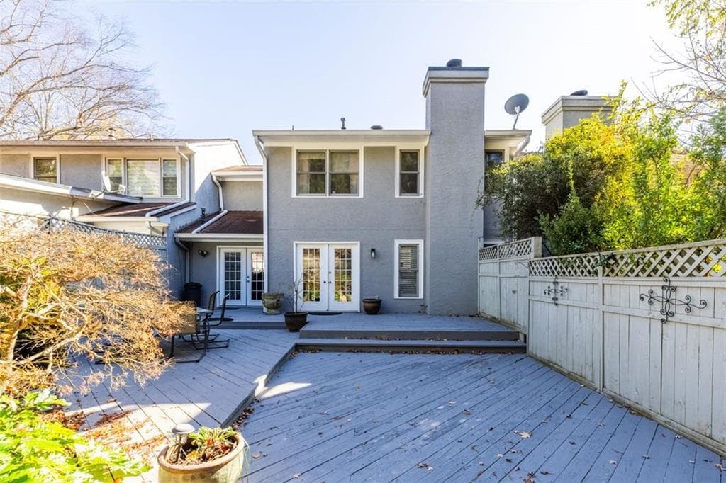 2 bedroom, 3 bathroom townhouse sold at 1484 BRIAROAKS Trail, Atlanta, GA 30329