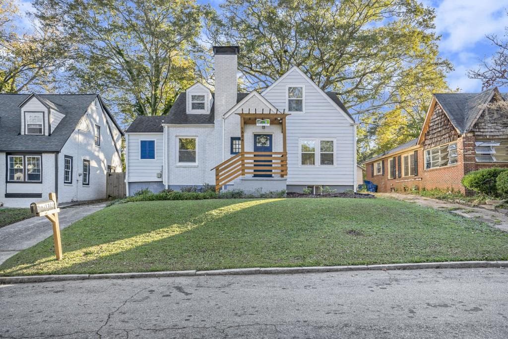 3 bedroom, 3 bathroom, 2,500 sq ft single family residence sold at 1326 Thurgood Street, Atlanta, GA 30314