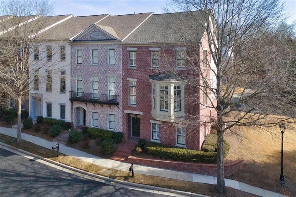 3 bedroom, 4 bathroom, 2,782 sq ft townhouse sold at 106 W Ridge Way, Roswell, GA 30076