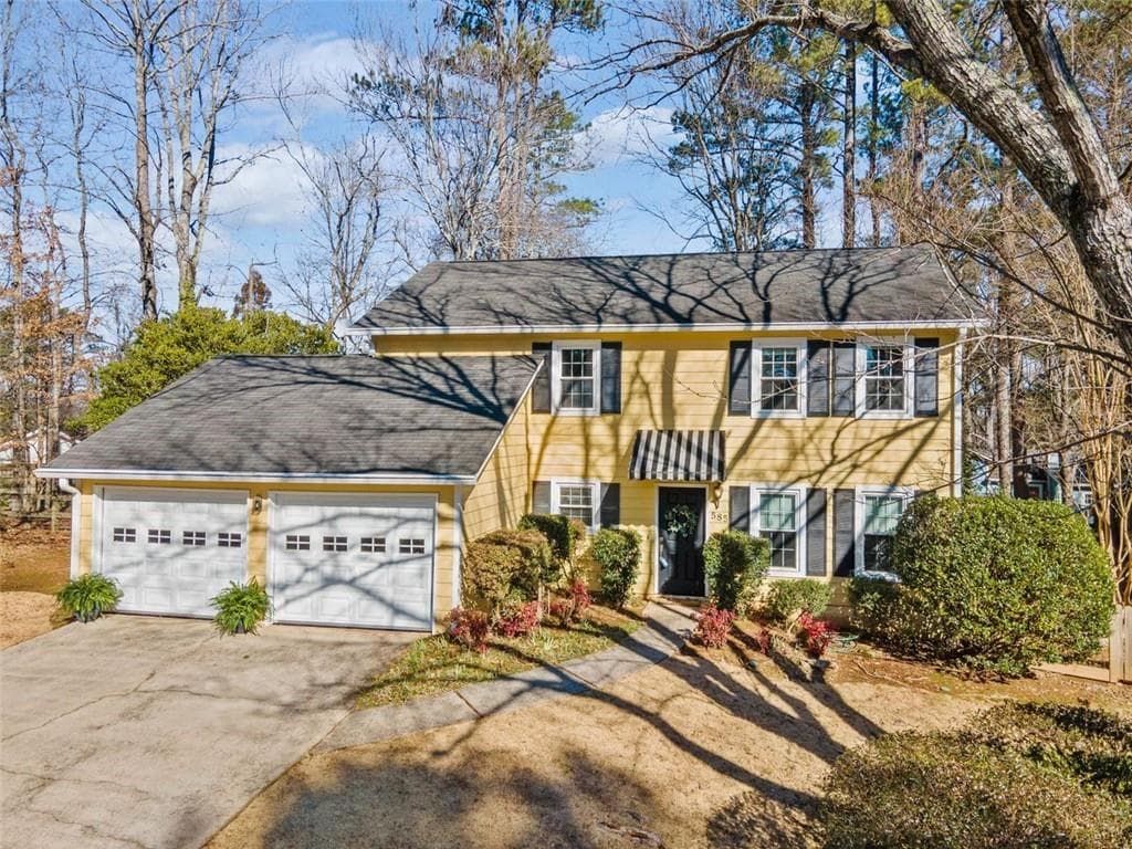 585 Tyson Knolls, Roswell, GA 30076 — most recent listing photo