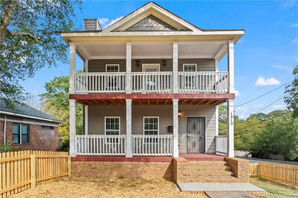 3 bedroom, 3 bathroom, 1,600 sq ft single family residence sold at 1410 Metropolitan Parkway, Atlanta, GA 30310